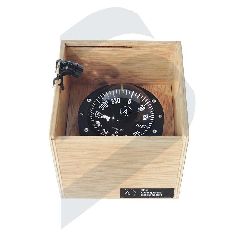 WOODEN BOX COMPASS C4-00108